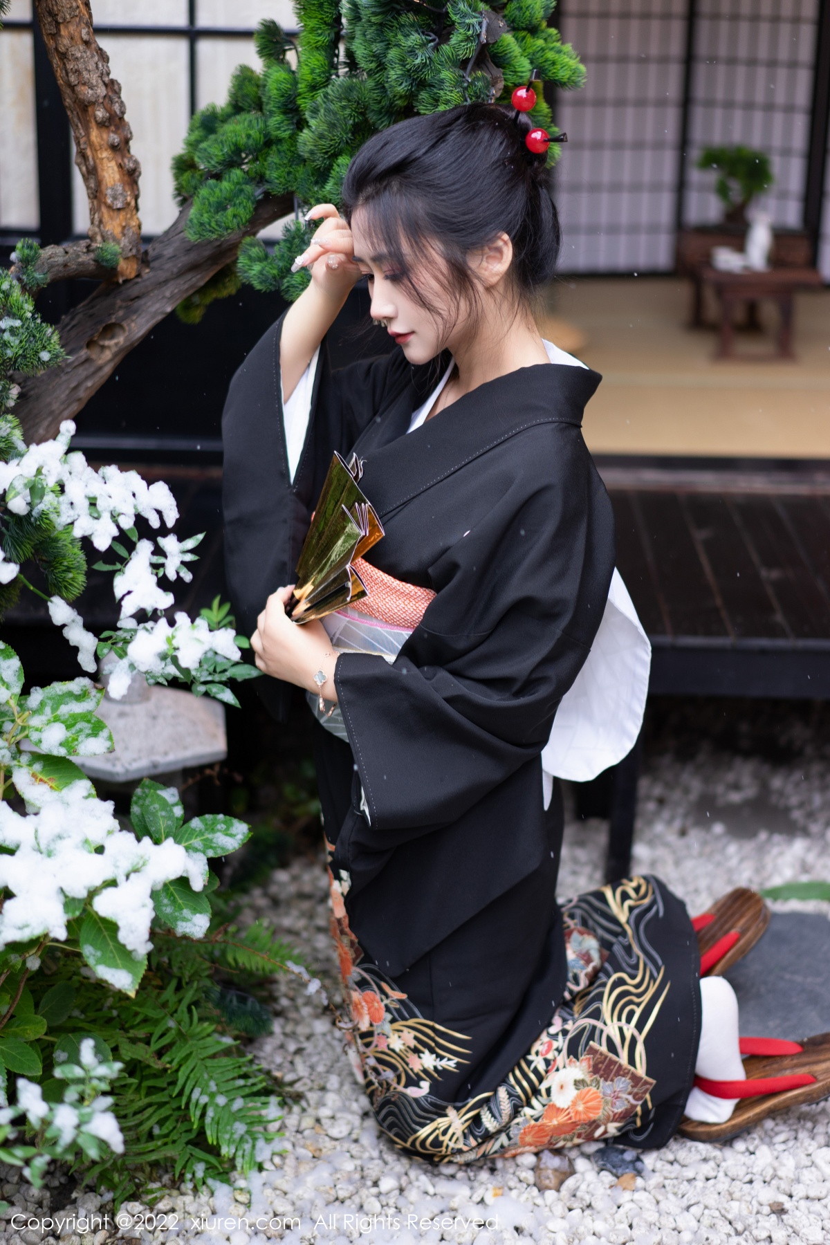 [XiuRen]高清写真图 2022.11.30 No.5932 laura阿姣 和服美腿