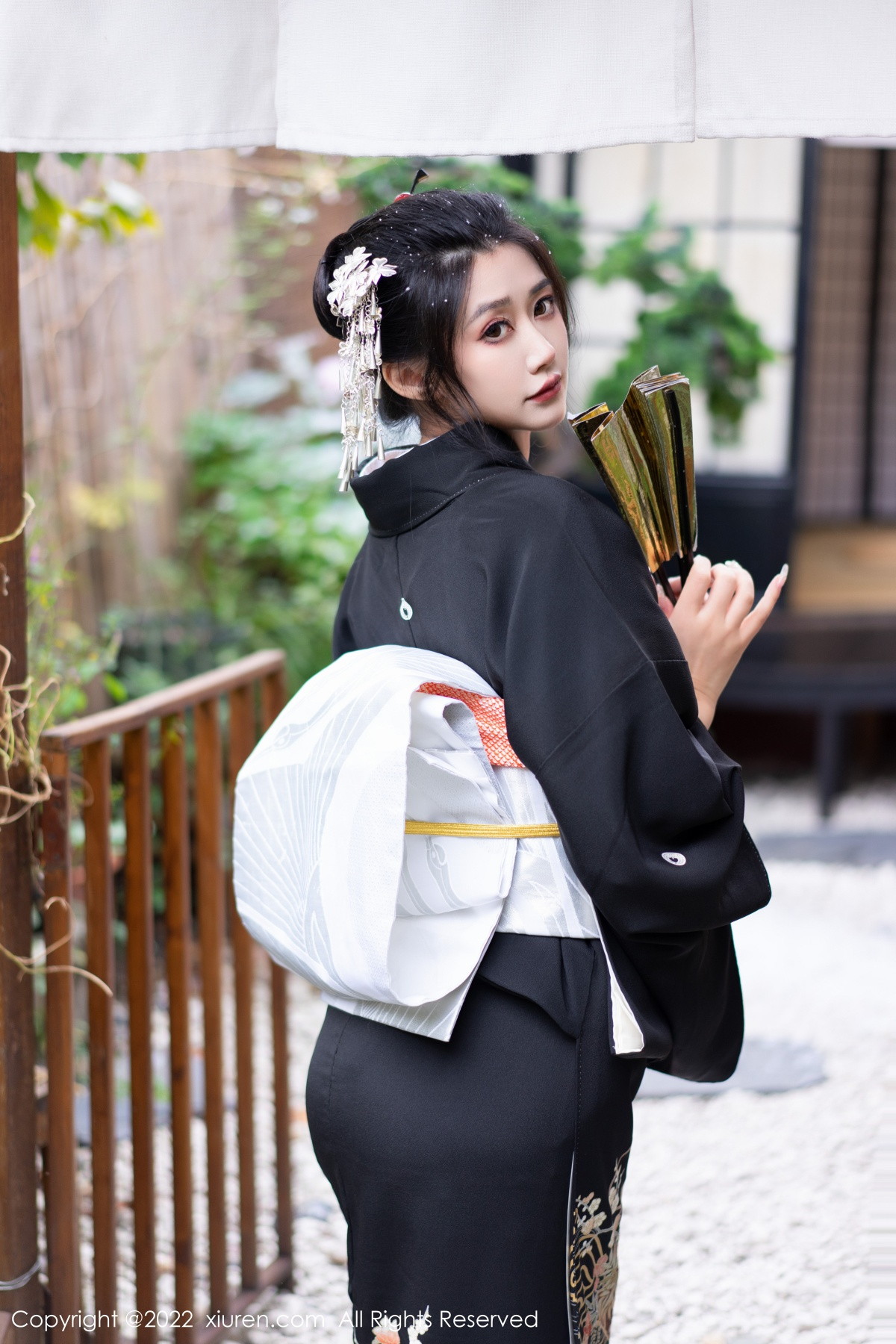 [XiuRen]高清写真图 2022.11.30 No.5932 laura阿姣 和服美腿