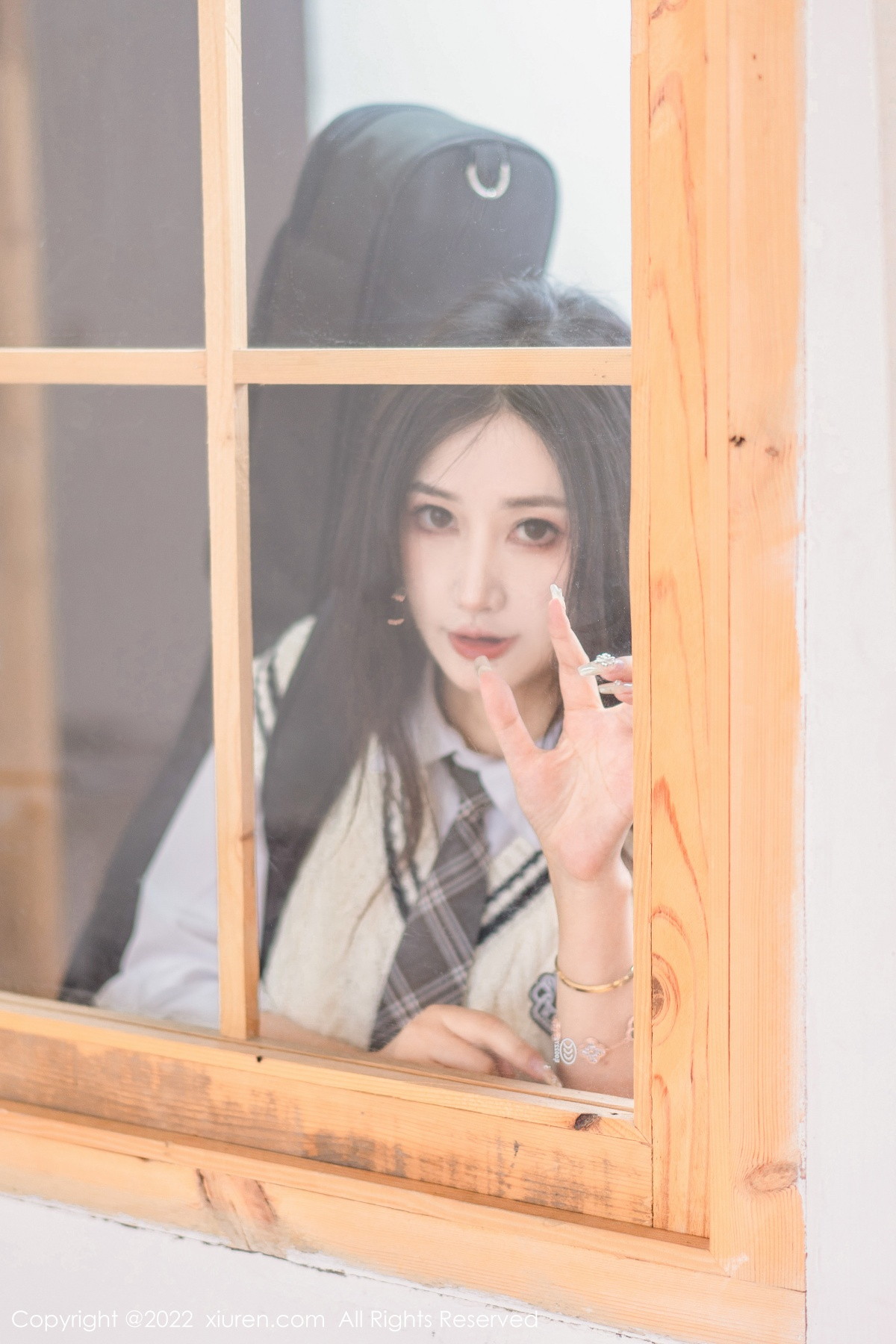 [XiuRen]高清写真图 2022.12.08 No.5970 laura阿姣 短裙美腿