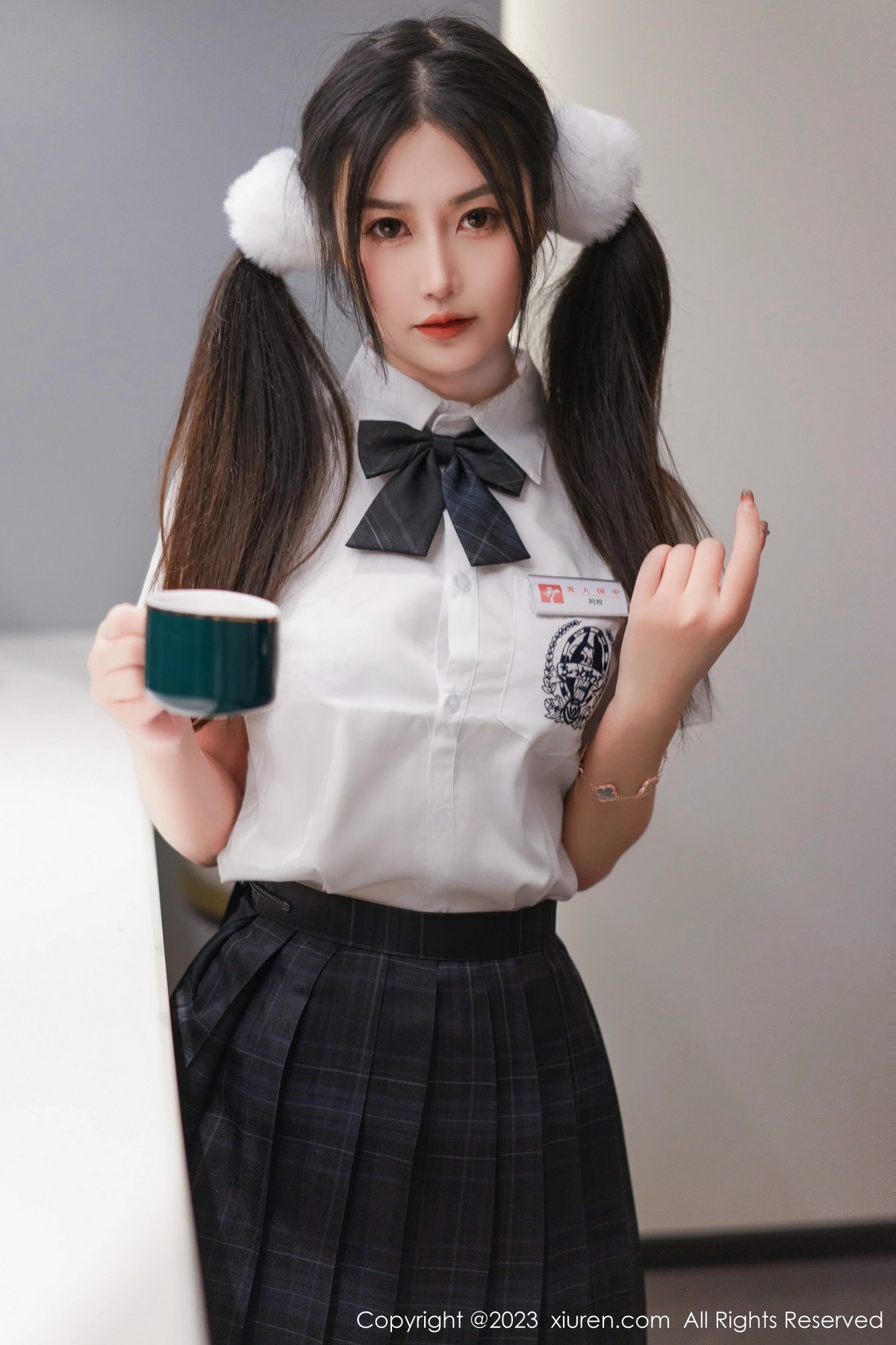 [XiuRen]高清写真图 2023.03.10 No.6397 laura阿姣 短裙美臀