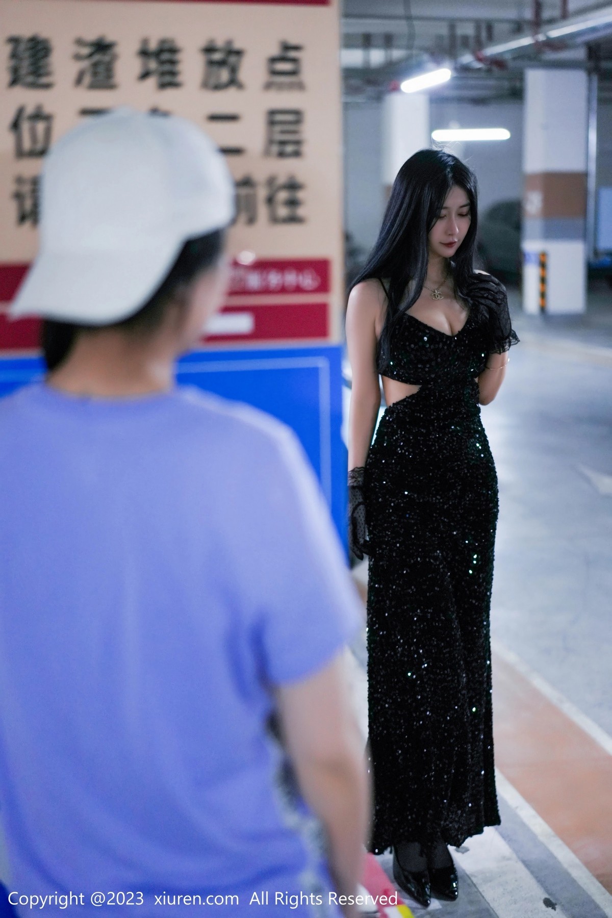 [XiuRen]高清写真图 2023.06.08 No.6881 laura阿姣 美腿黑丝