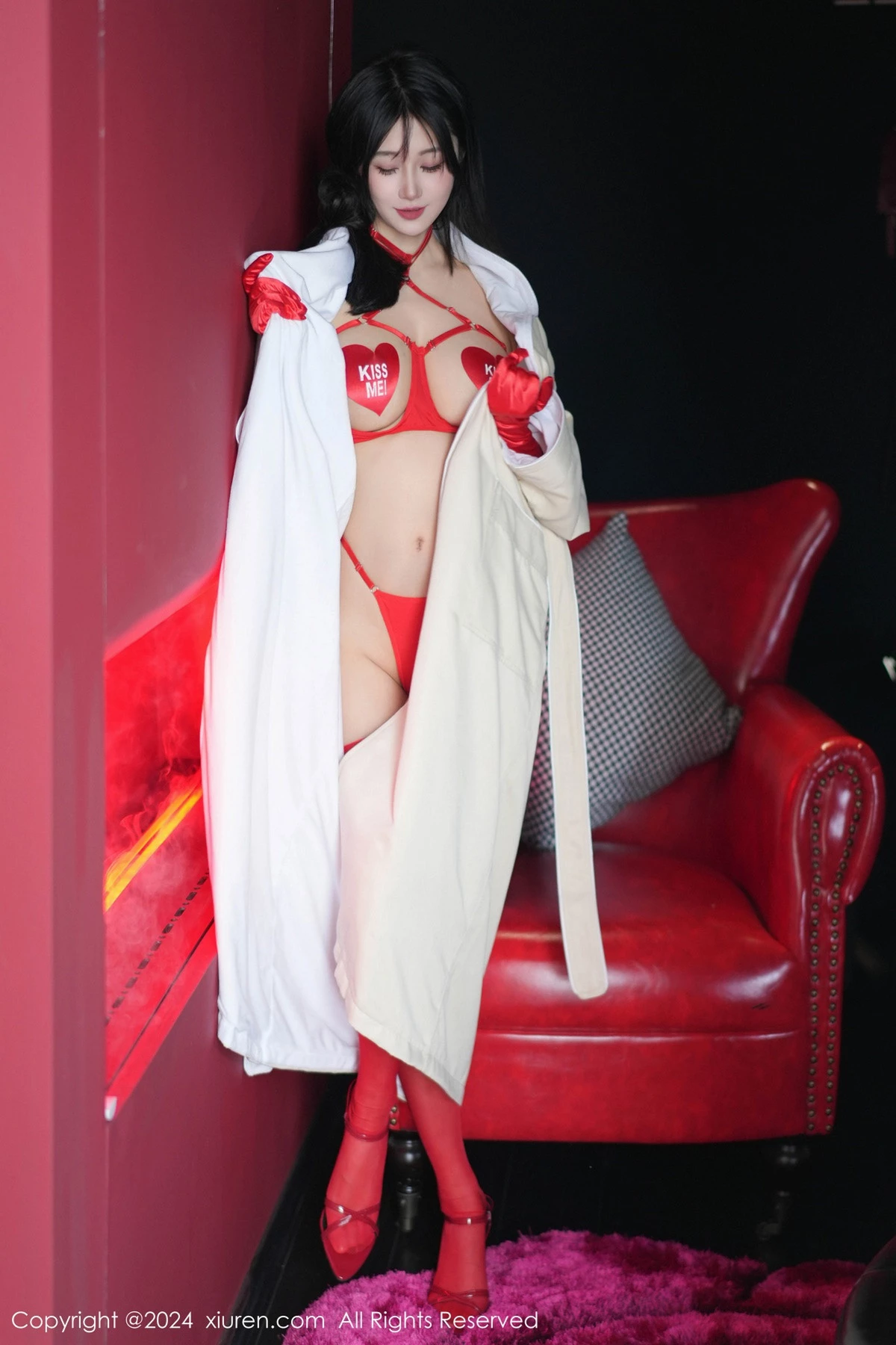[XiuRen]高清写真图 2024.05.17 No.8555 laura阿姣 清纯美腿