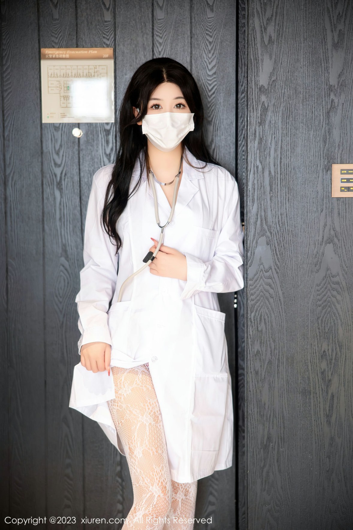 [XiuRen]高清写真图 2023.01.13 No.6130 江真真 护士服美臀