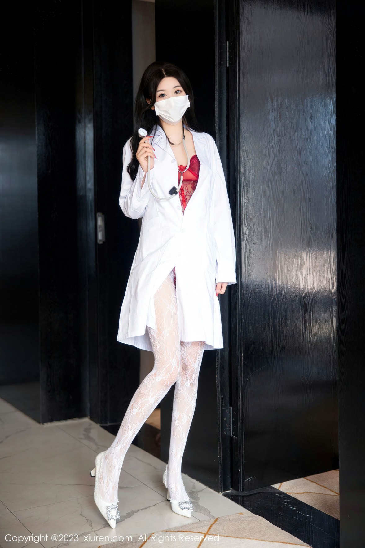 [XiuRen]高清写真图 2023.01.13 No.6130 江真真 护士服美臀