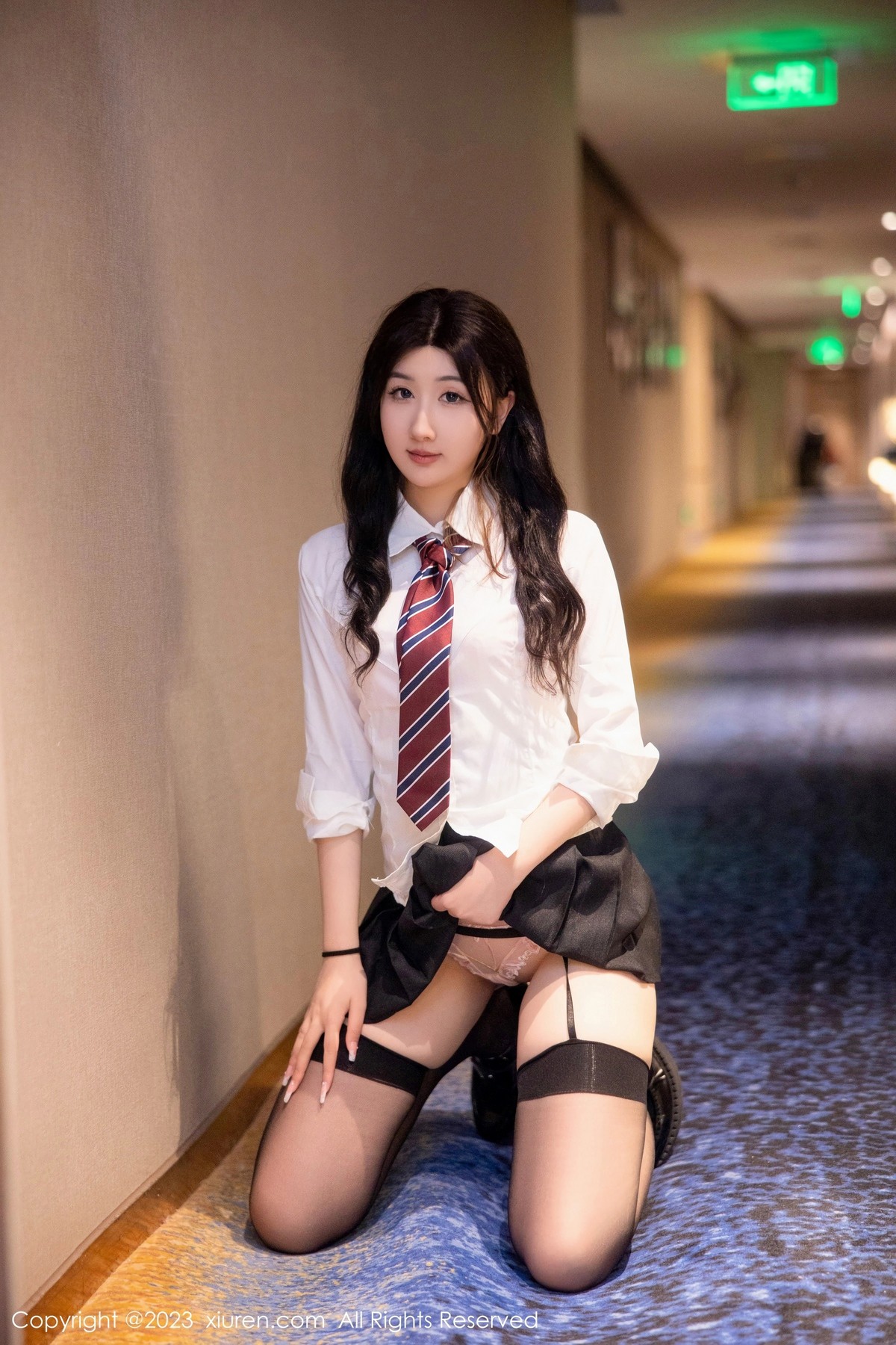 [XiuRen]高清写真图 2023.03.02 No.6350 江真真 短裙美臀