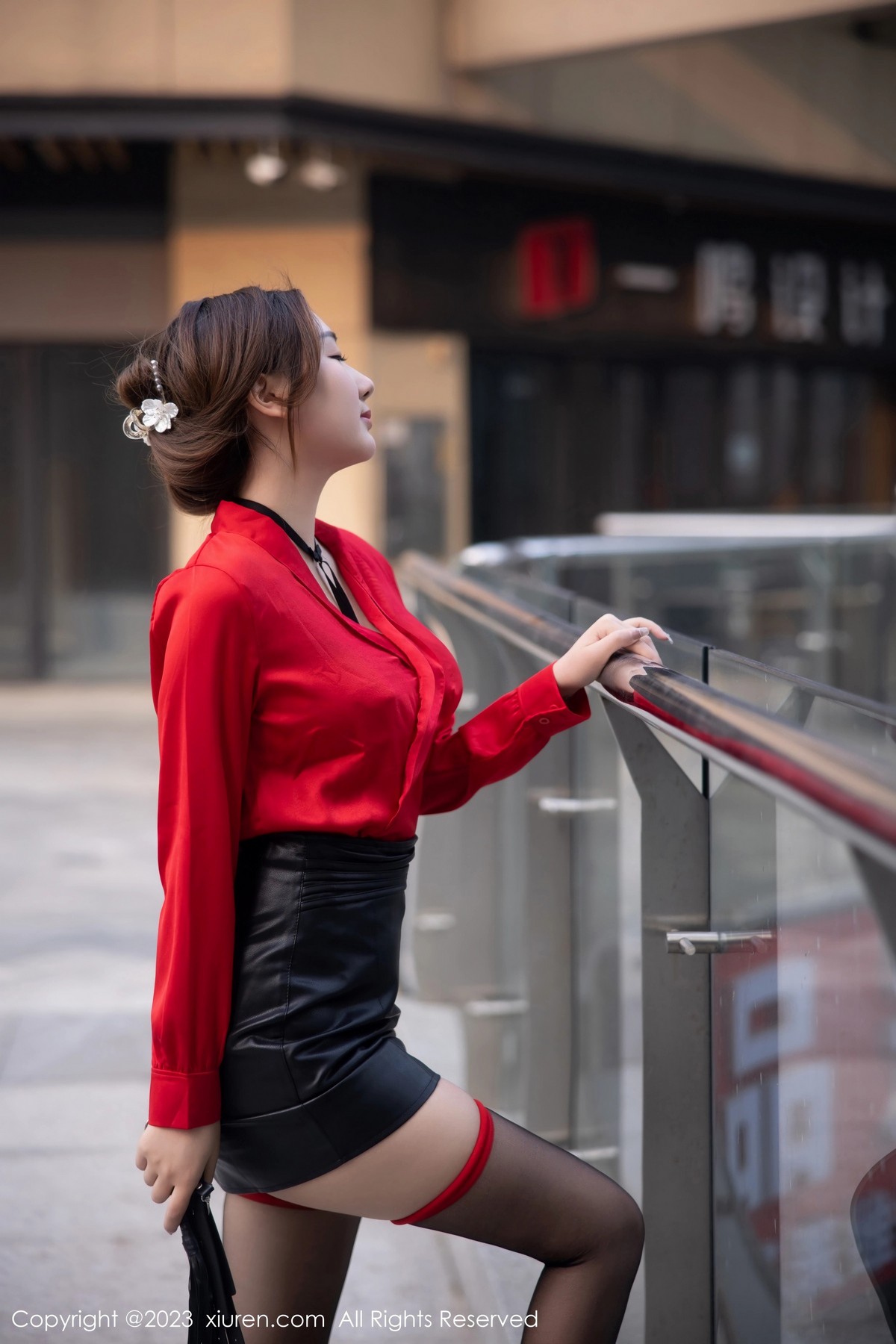 [XiuRen]高清写真图 2023.04.06 No.6529 江真真 黑丝短裙