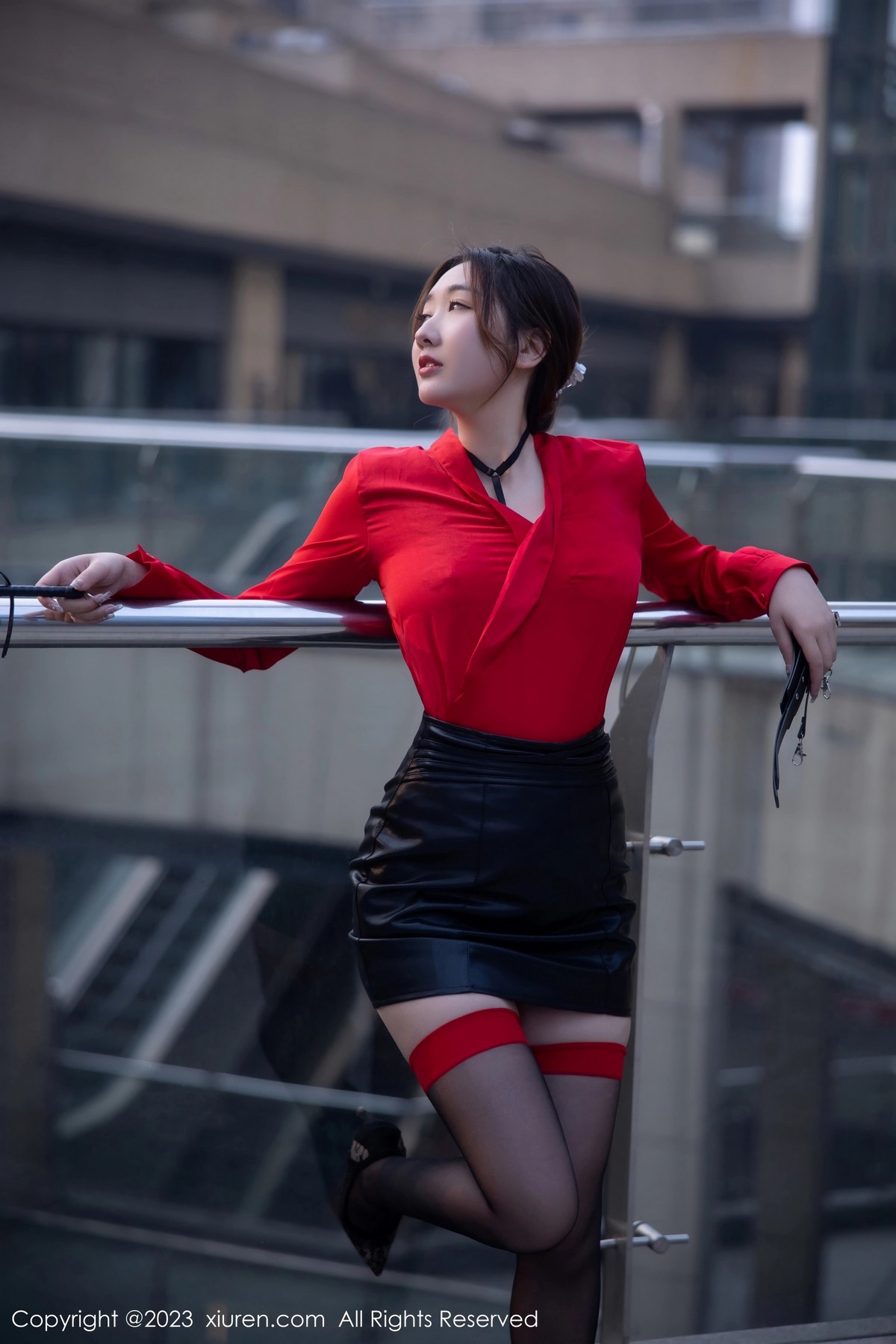 [XiuRen]高清写真图 2023.04.06 No.6529 江真真 黑丝短裙