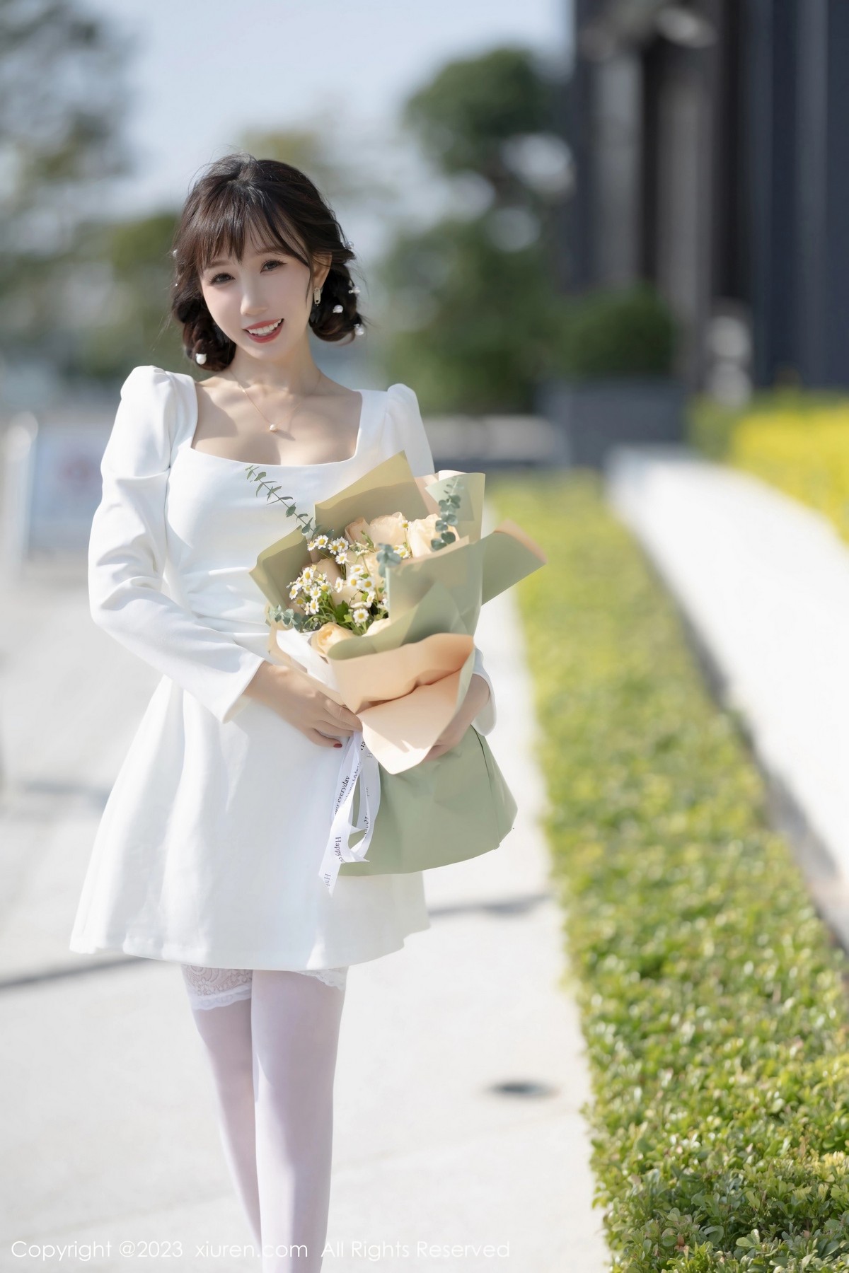 [XiuRen]高清写真图 2023.04.06 No.6528 波巧酱 丝袜美腿