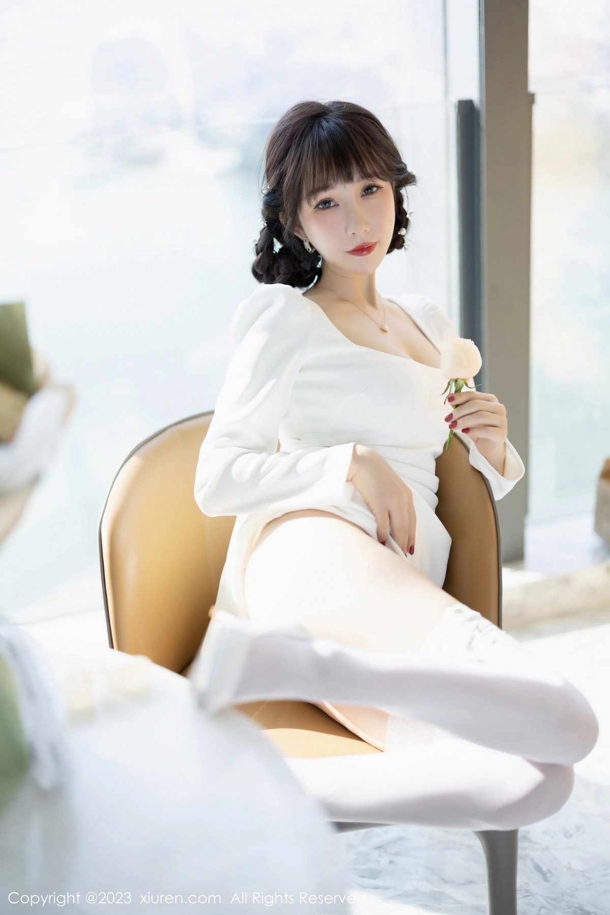 [XiuRen]高清写真图 2023.04.06 No.6528 波巧酱 丝袜美腿