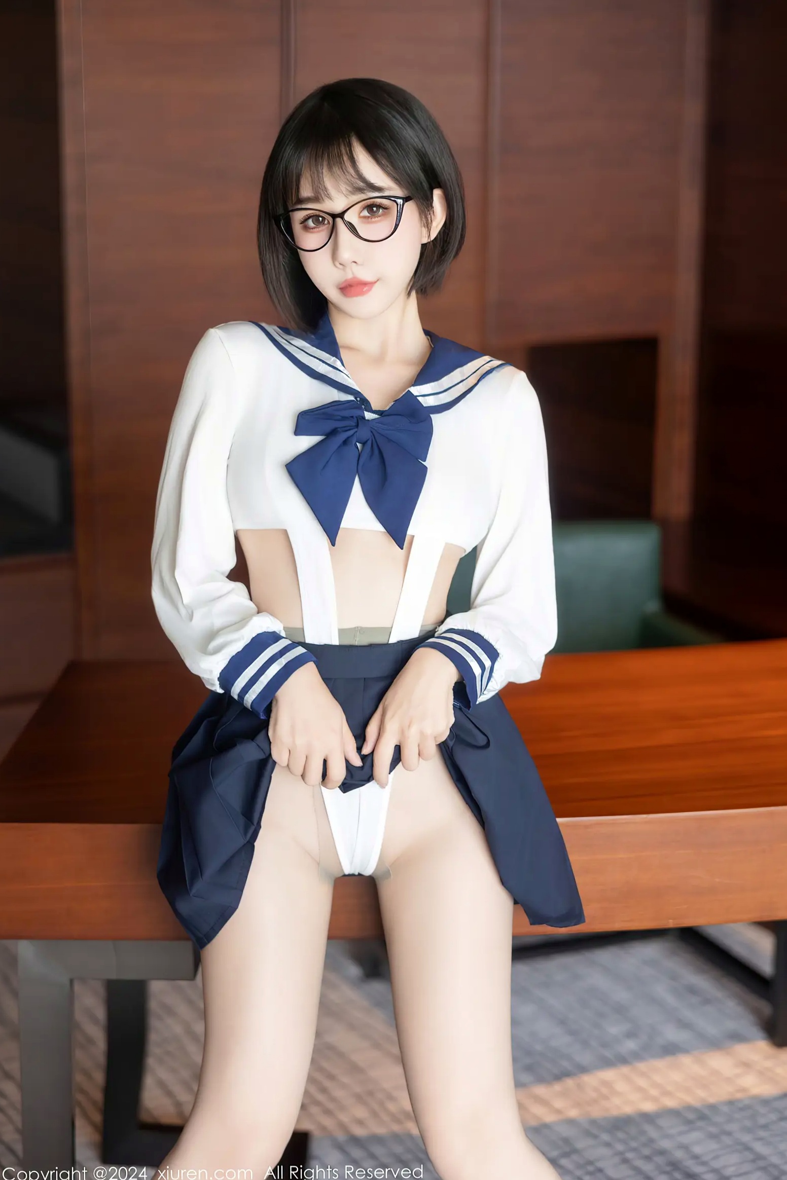 小蛮妖 波巧酱 职场制服诱惑 私房黑丝美腿写真 [97P]