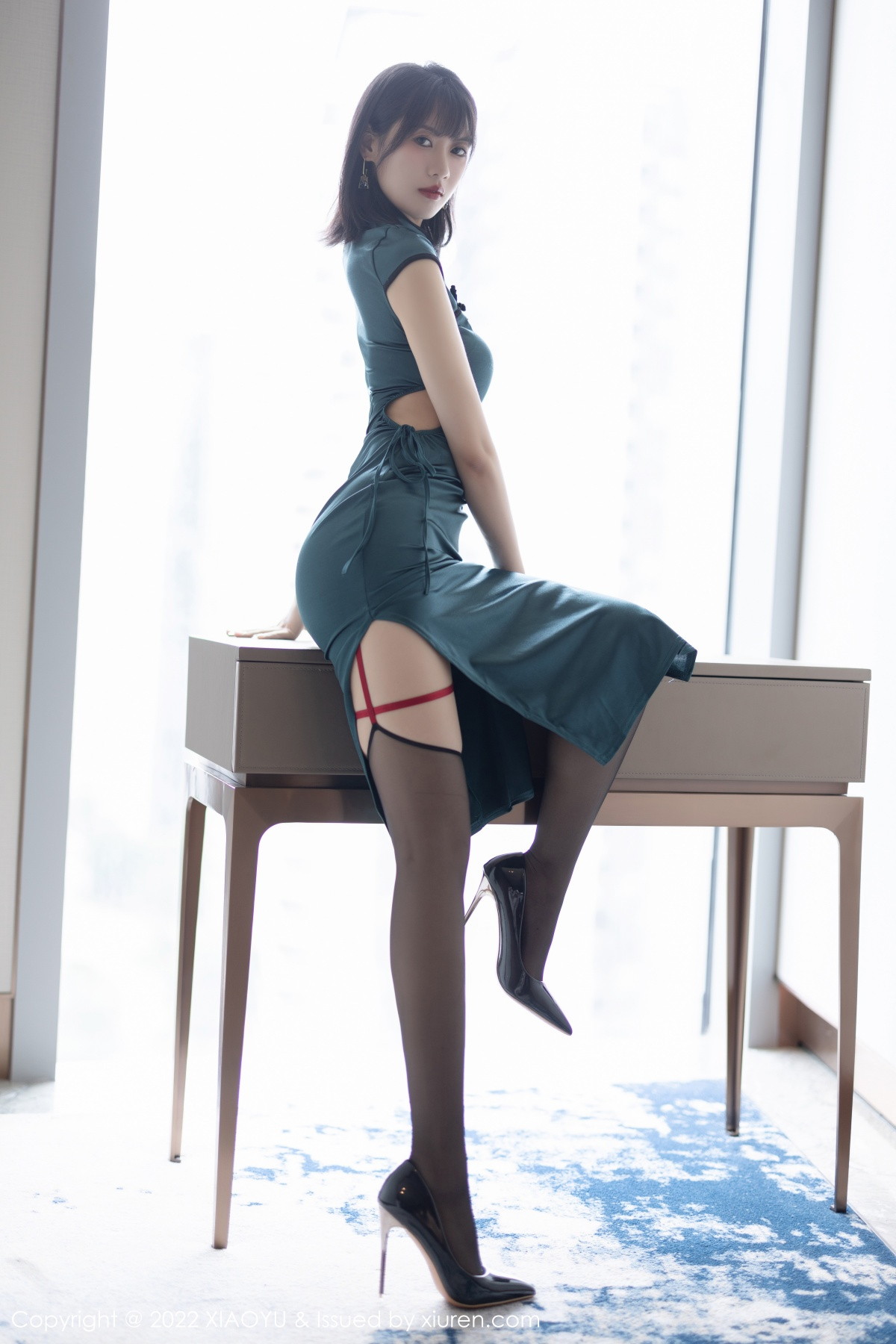 [XIAOYU]高清写真图 2022.12.07 VOL.920 林子遥 旗袍黑丝