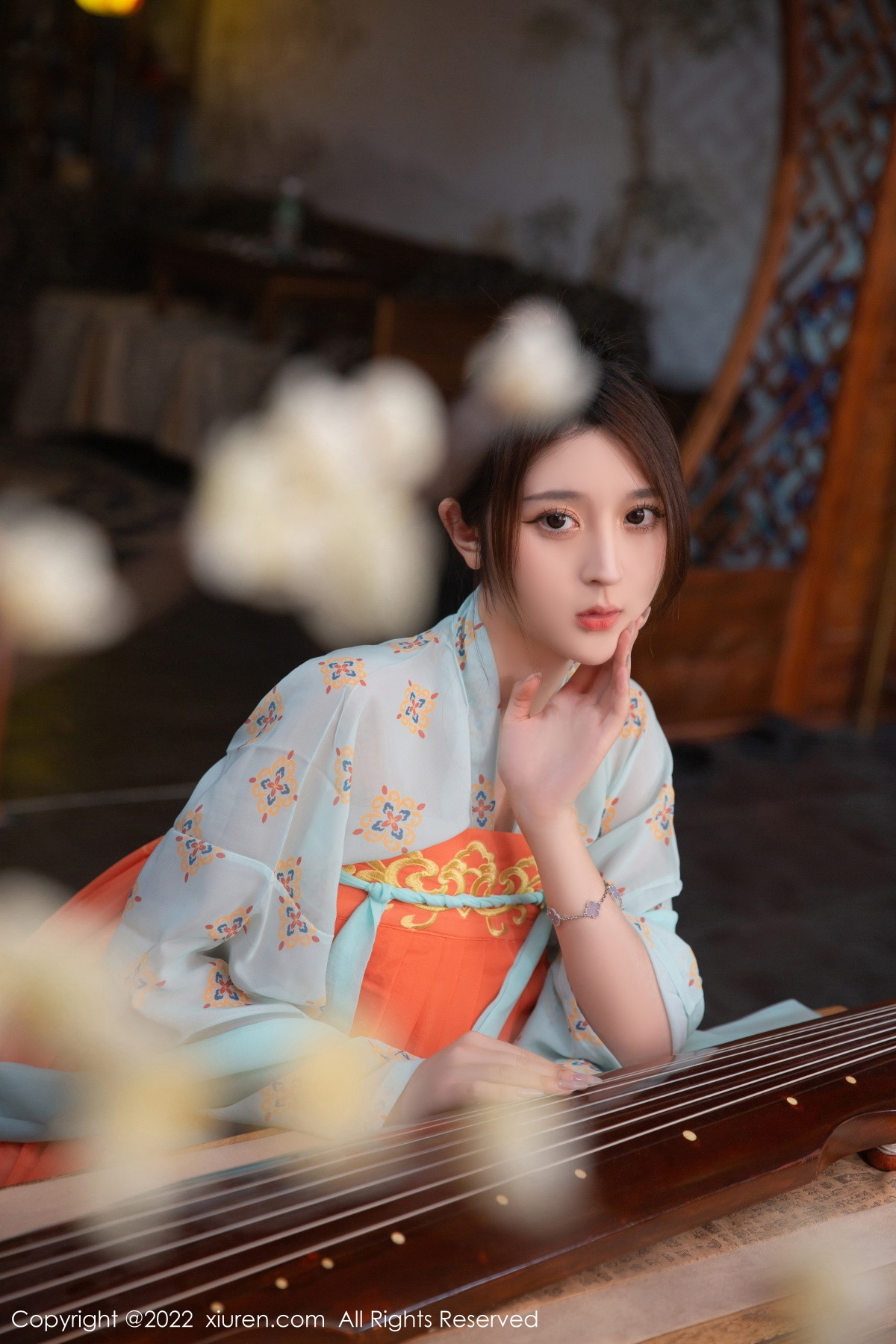 [XiuRen]高清写真图 2022.10.28 No.5772 夏甜甜 古装美腿