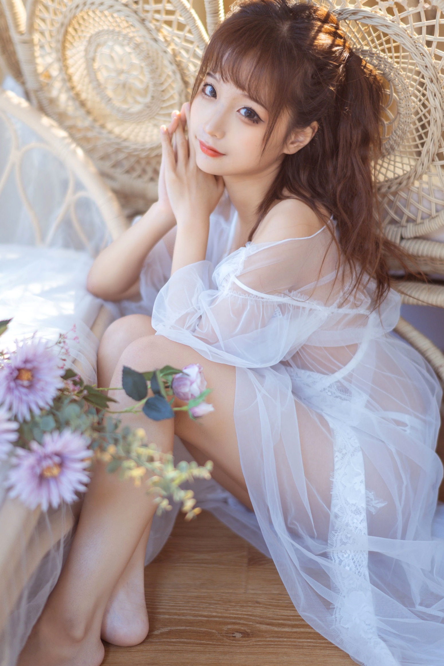 蠢沫沫-111-轻纱白色蕾丝私房写真，梦幻清纯性感诱惑摄影