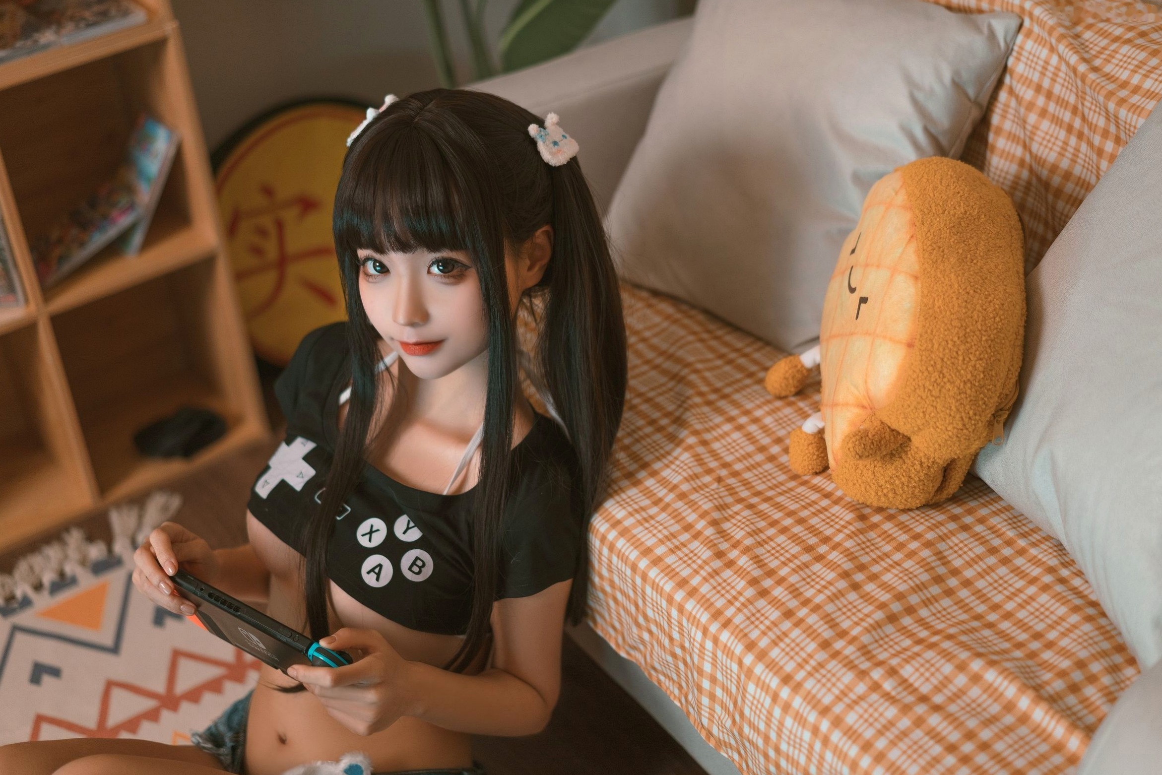 蠢沫沫-144-健身环Gamer Girl私房写真，沉浸式游戏少女诱惑装扮，甜美颜值与火辣身材，打造治愈又心动的宅家风摄影大片