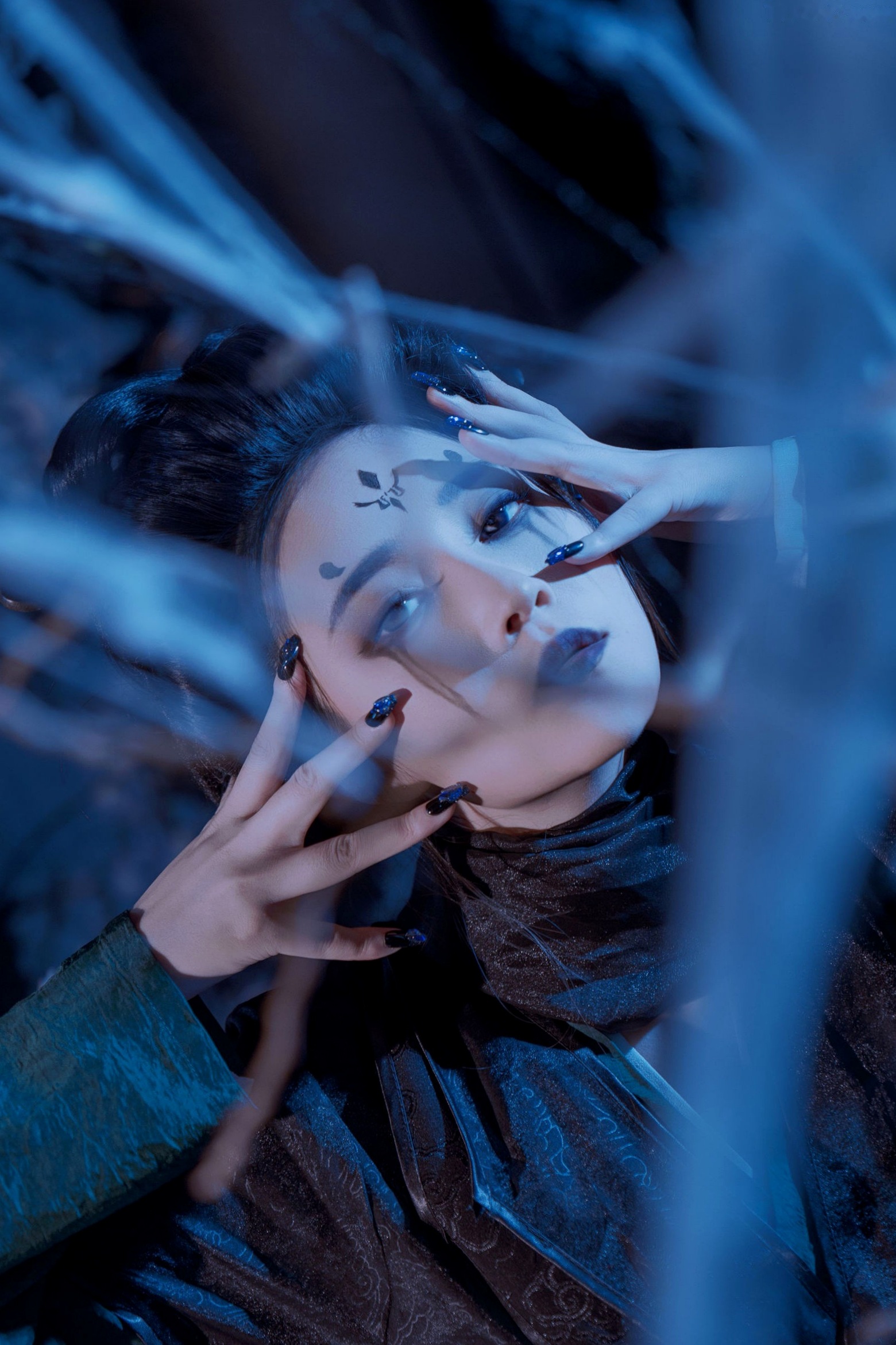 年年Nnian-四妹古风侠女剑客角色扮演，暗黑冷艳风格，绝美身材大尺度私房诱惑写真