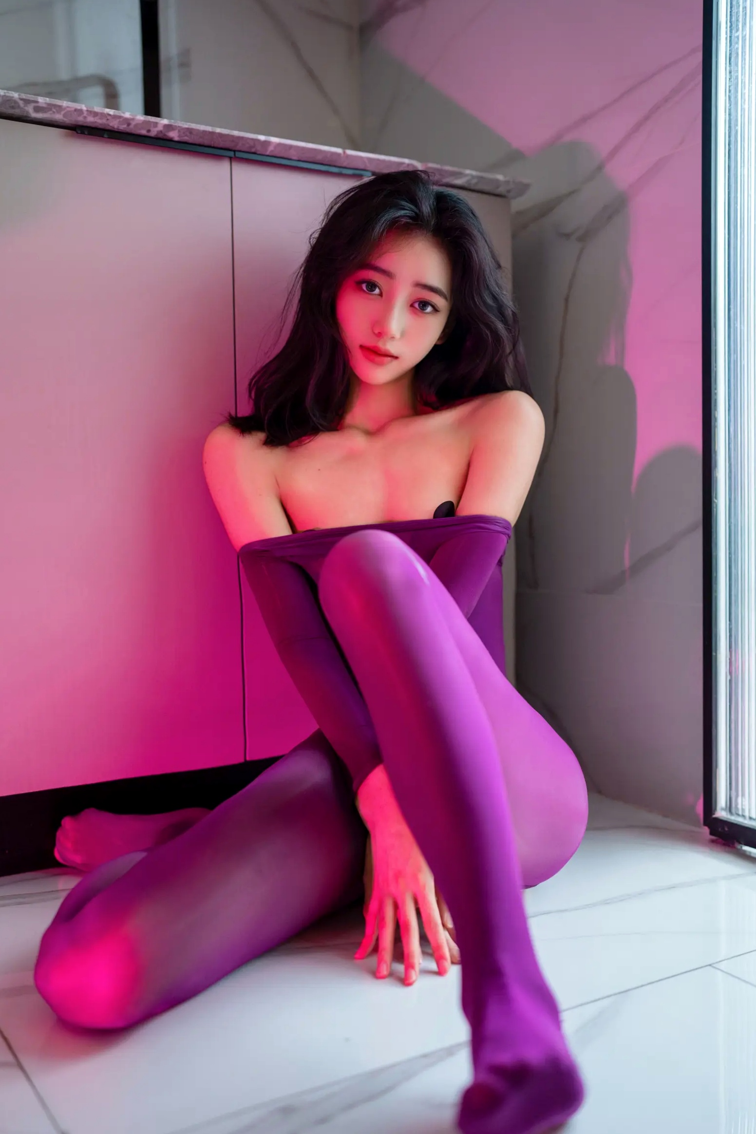 时安安 - 紫色紧身丝袜性感私房写真 [90P] - 大胆镂空诱惑曲线展现极致尤物魅力