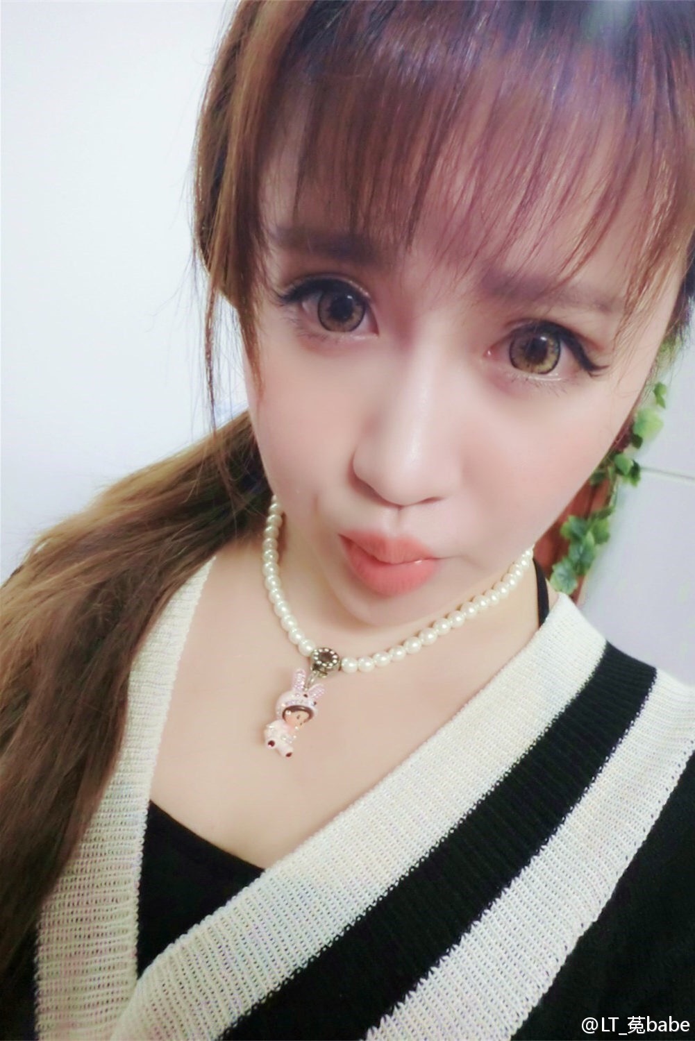 极致性感姐妹花丰满美胸床上挑逗