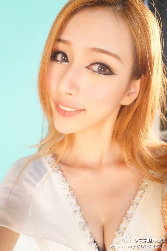 平凡美女生活照
