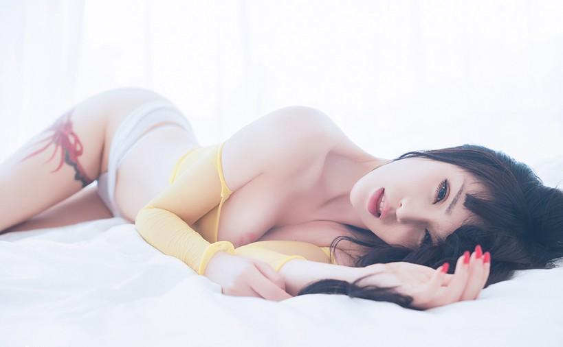 爱美丽的色女美女颜瑜黑色女王装套图姿势挑逗妩媚撩人
