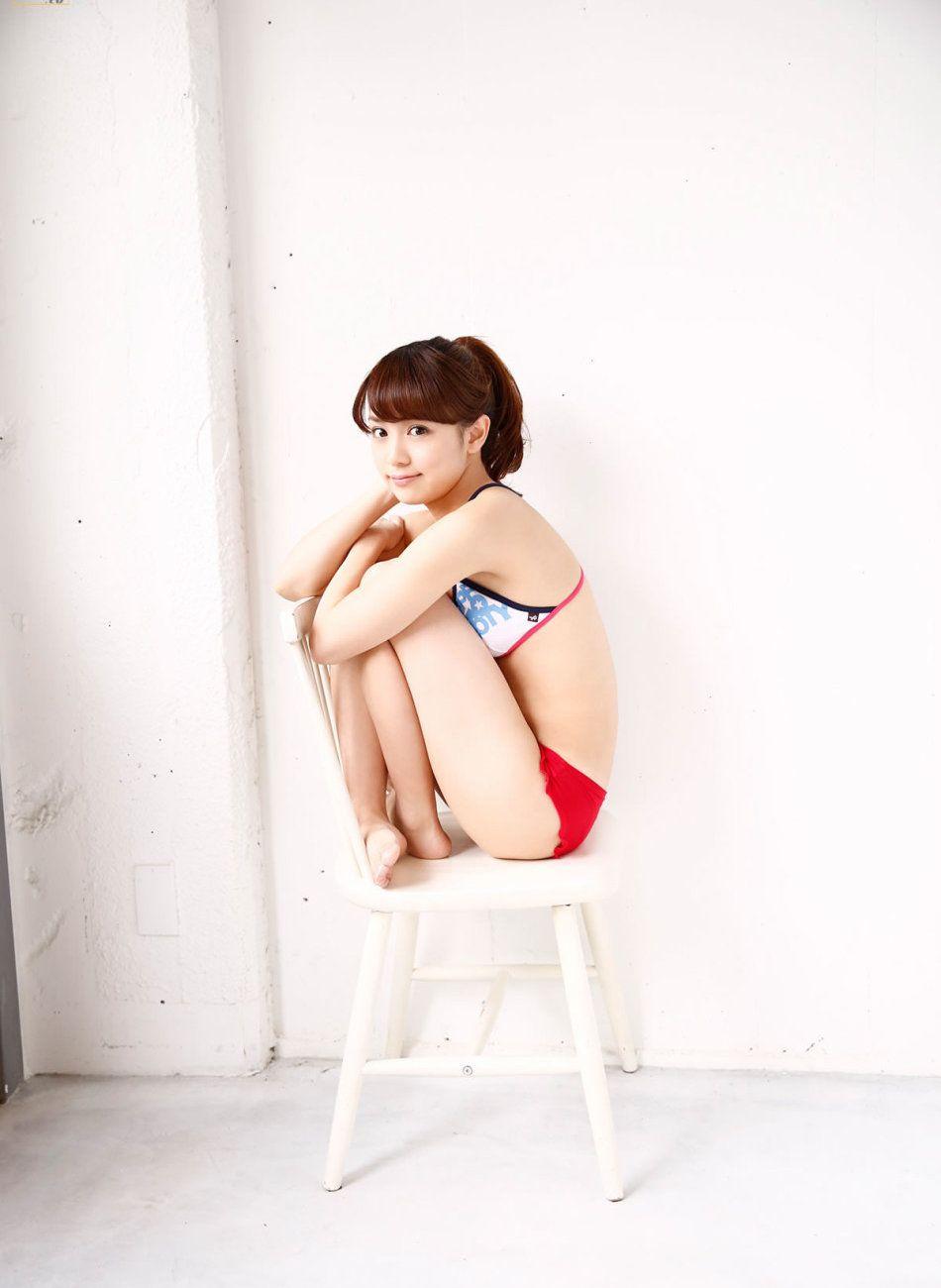日本美少妇奥仲麻琴美乳人体摄影
