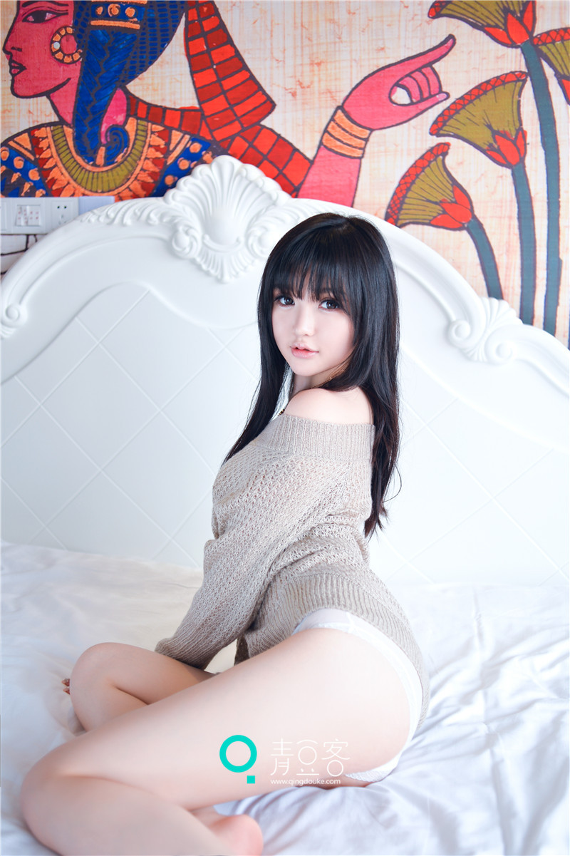 写真女神苏糯米Mi居家慵懒小性感写真