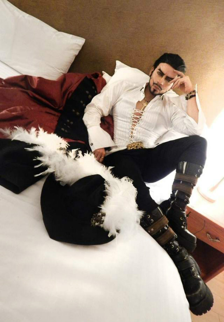 世界第一Cosplay还原度最高《One Piece》鹰眼