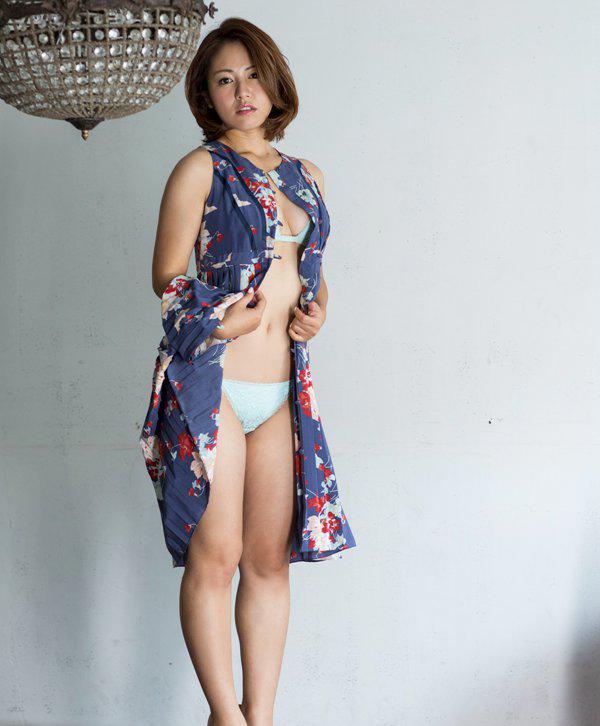 熟女图丰腴熟女矶山沙也加 StrictlyGirl 矶山さやか