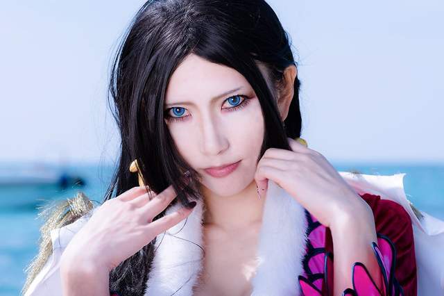 	41岁妈妈级Cosplay玩家｜熟女性感无可比拟