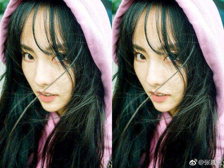 张嘉倪粉嫩出街秀长腿 网友:美出新高度