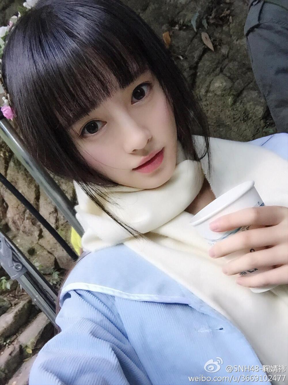 快播制服女