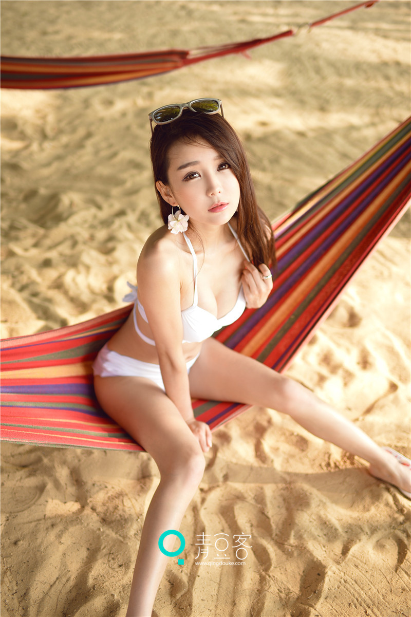 高挑模特小九Vin比基尼写真 丰满身材好诱人