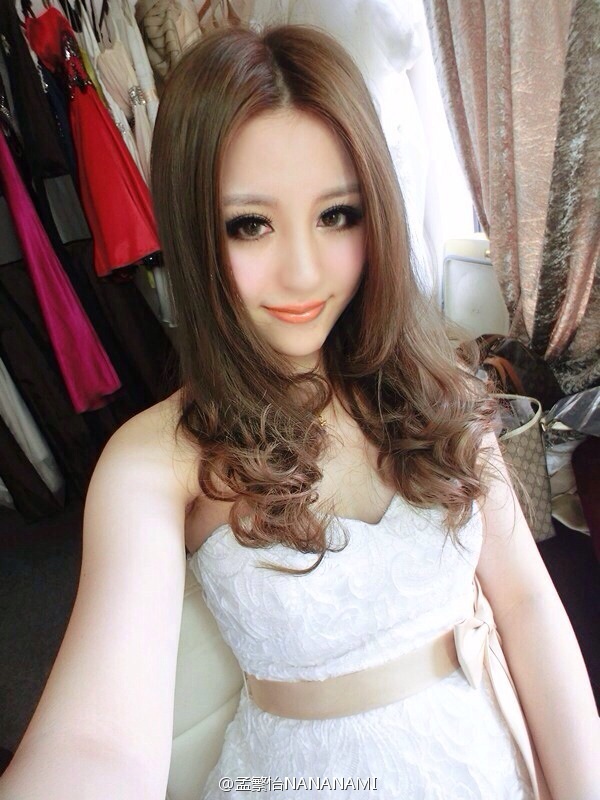 美女寂寞抠逼