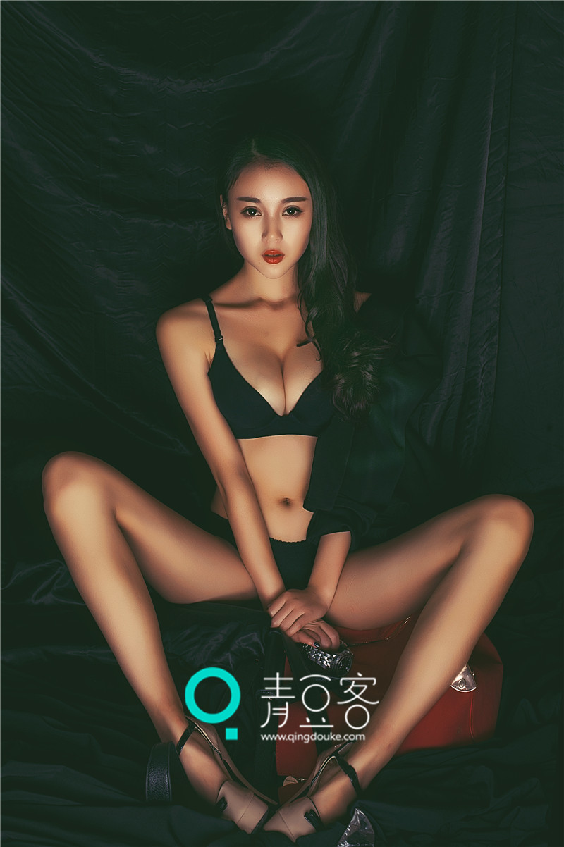 赵小米Kitty性感写真图片