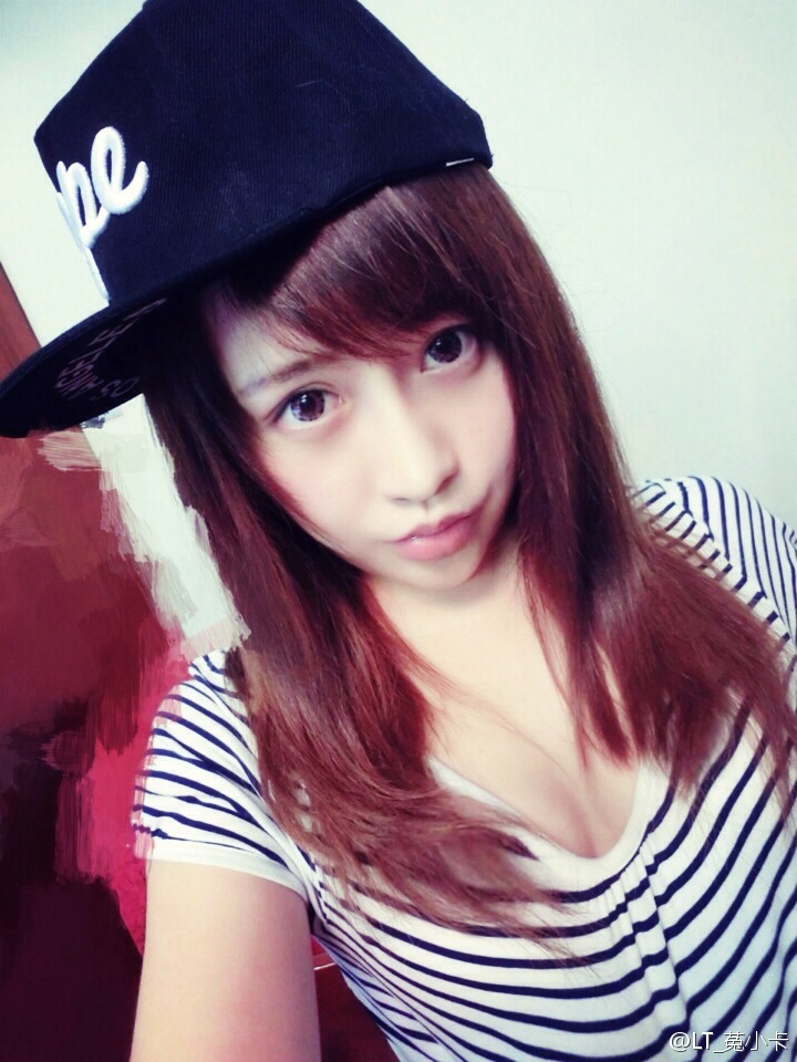 美女什么裤衩都不穿