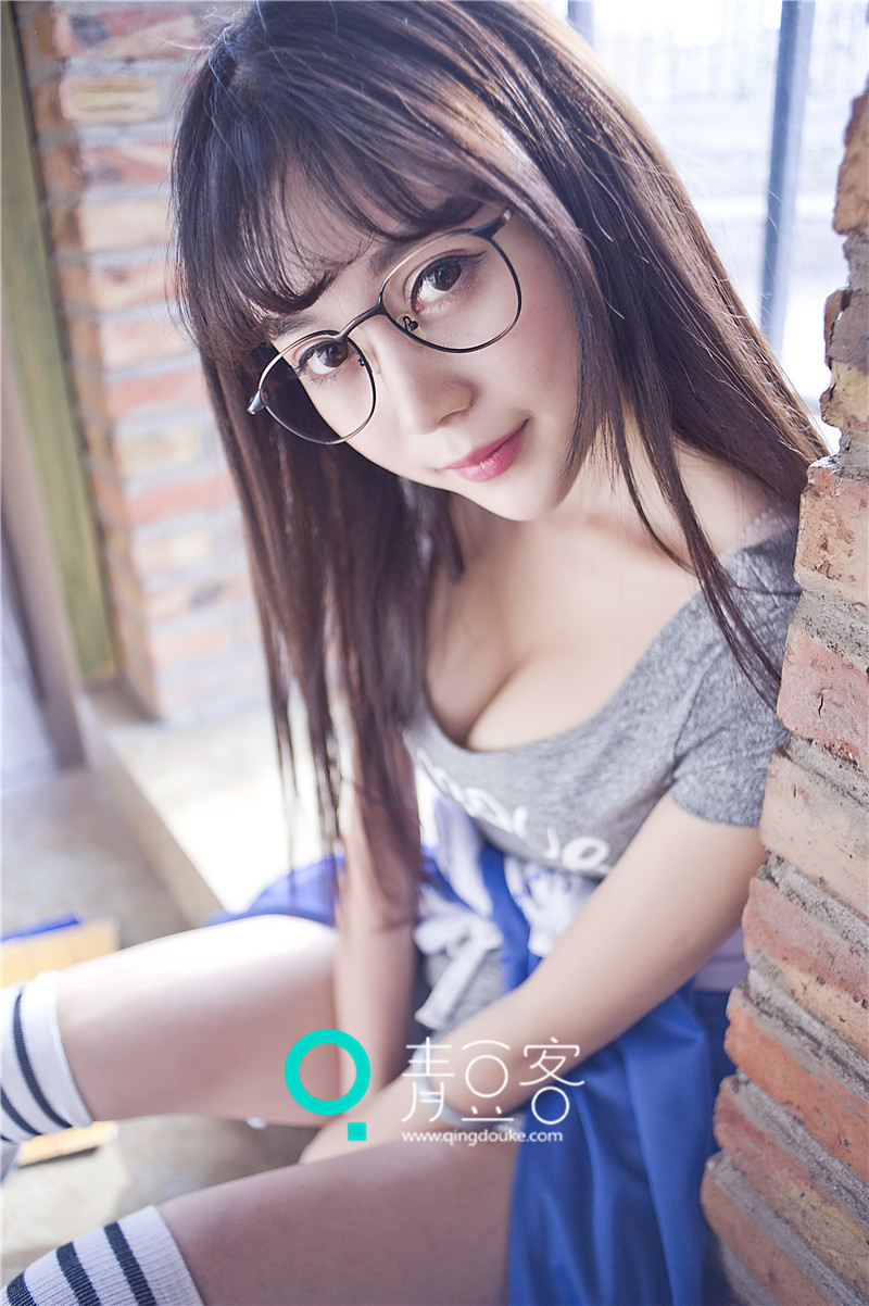 赵小米Kitty丰乳尤物喷血写真