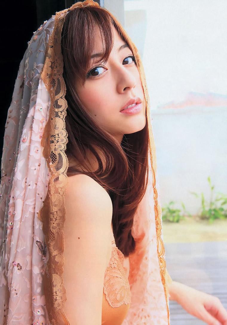日本三大写真坛蜜、杉本有美、麻仓优性感PK