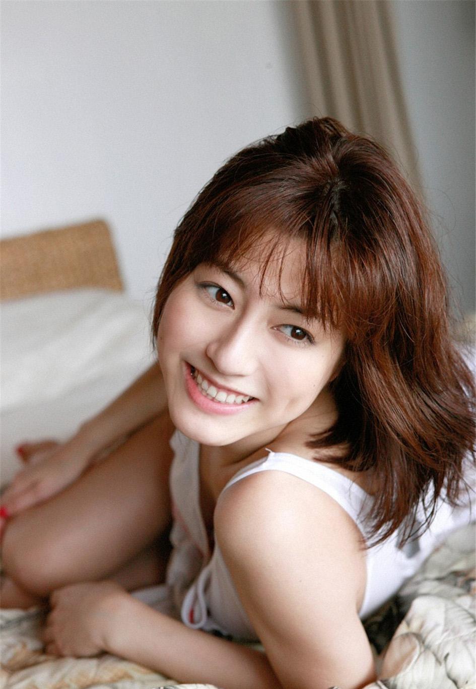 日本性感美女杉本有美碎发小清新清纯玉女