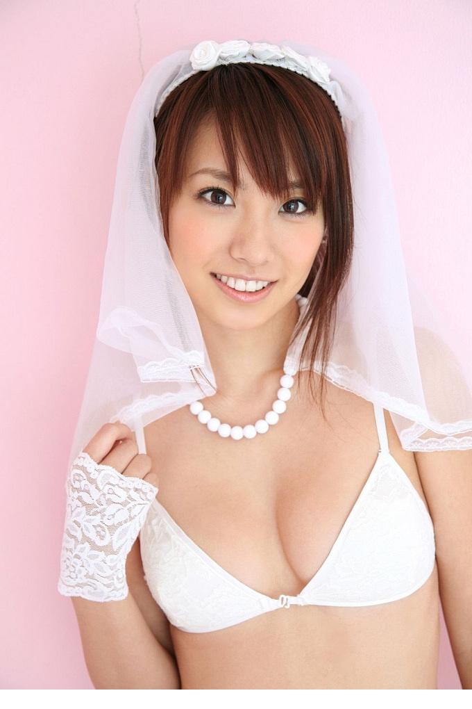 山本梓三点性感私房写真