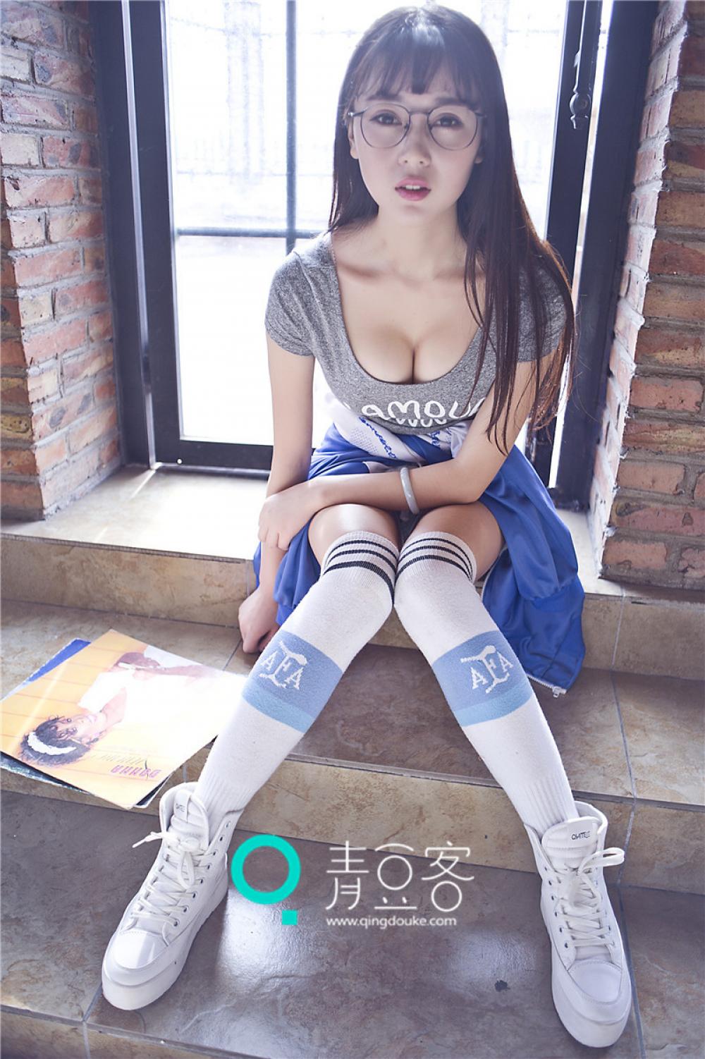 赵小米Kitty丰乳尤物喷血写真