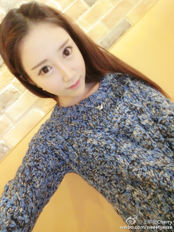 迷扛美女