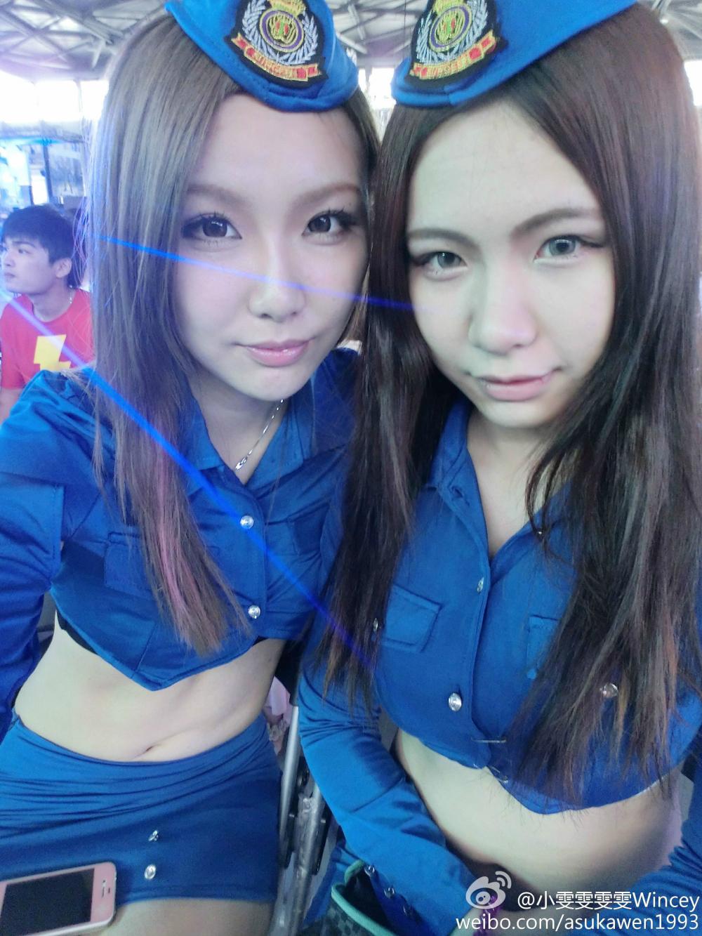 齐逼小短裙美女