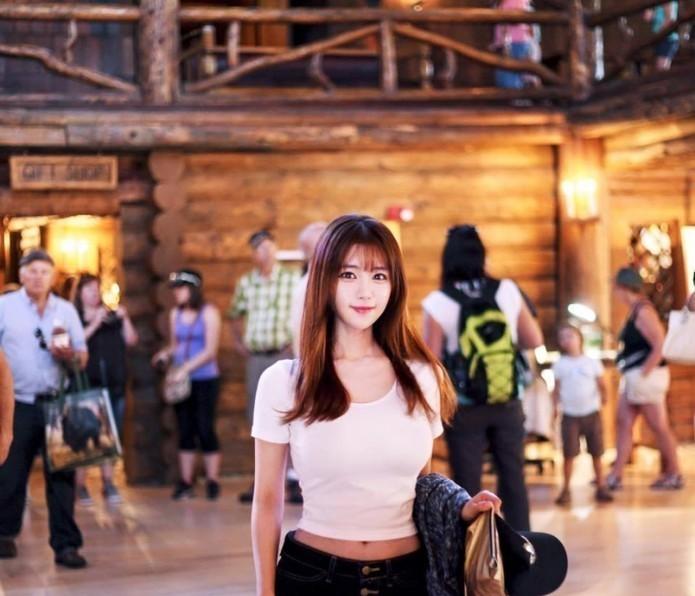 刘娜萍夏日写真 灵动飘逸宛如梦幻精灵