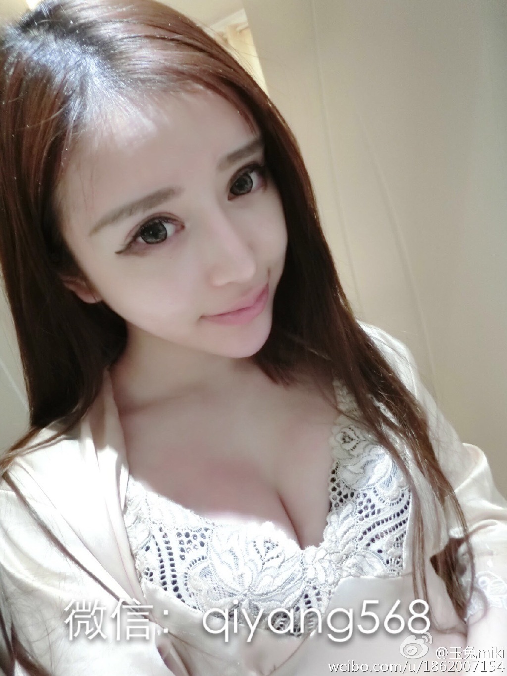 95后萝莉Showgirl吴玉超水灵美胸