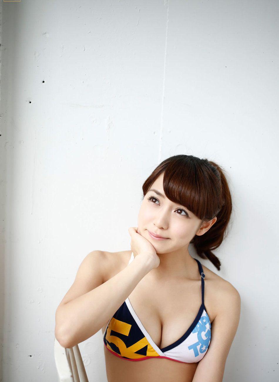 日本美少妇奥仲麻琴美乳人体摄影
