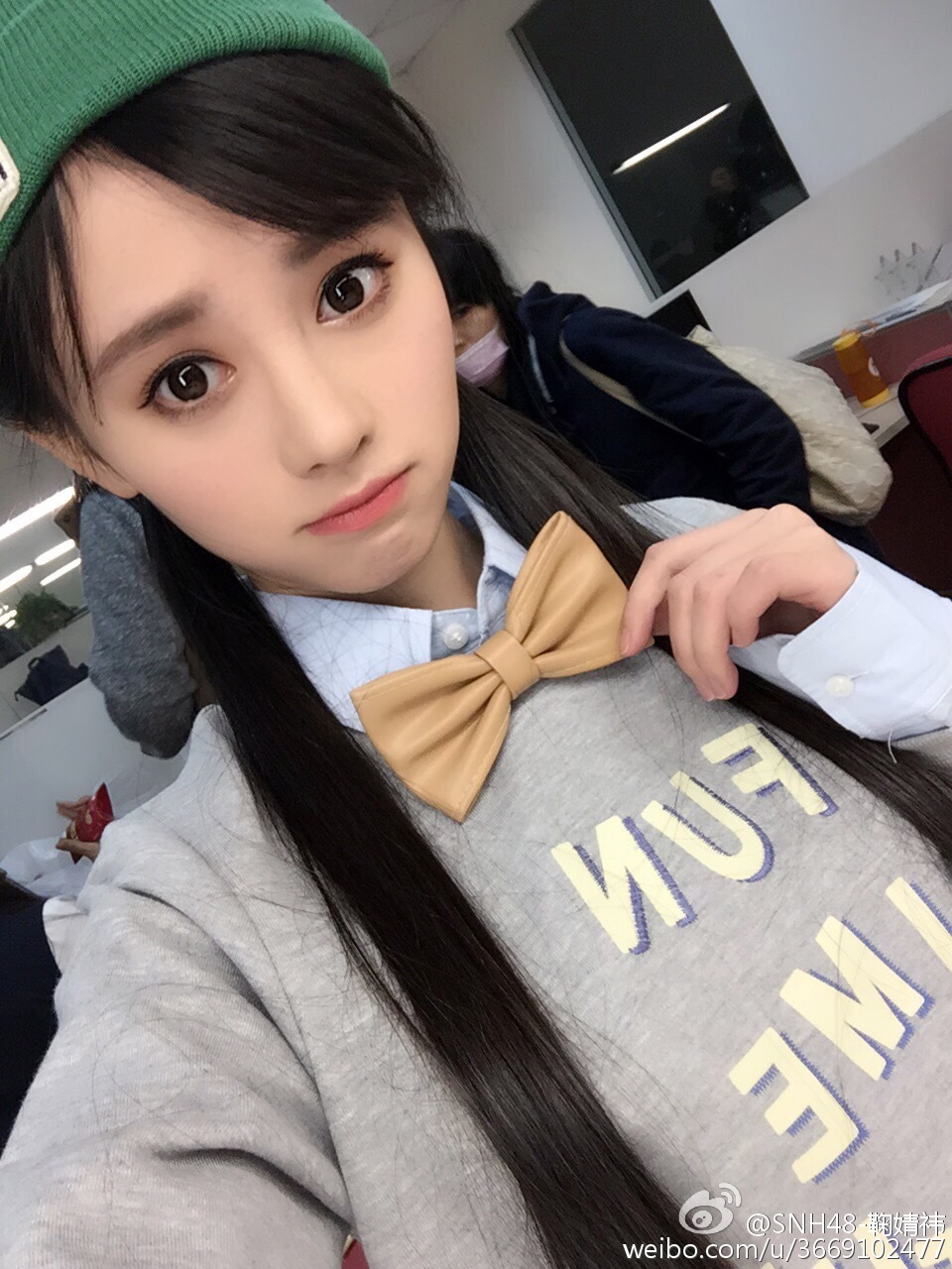 夕阳海滩非主流美女