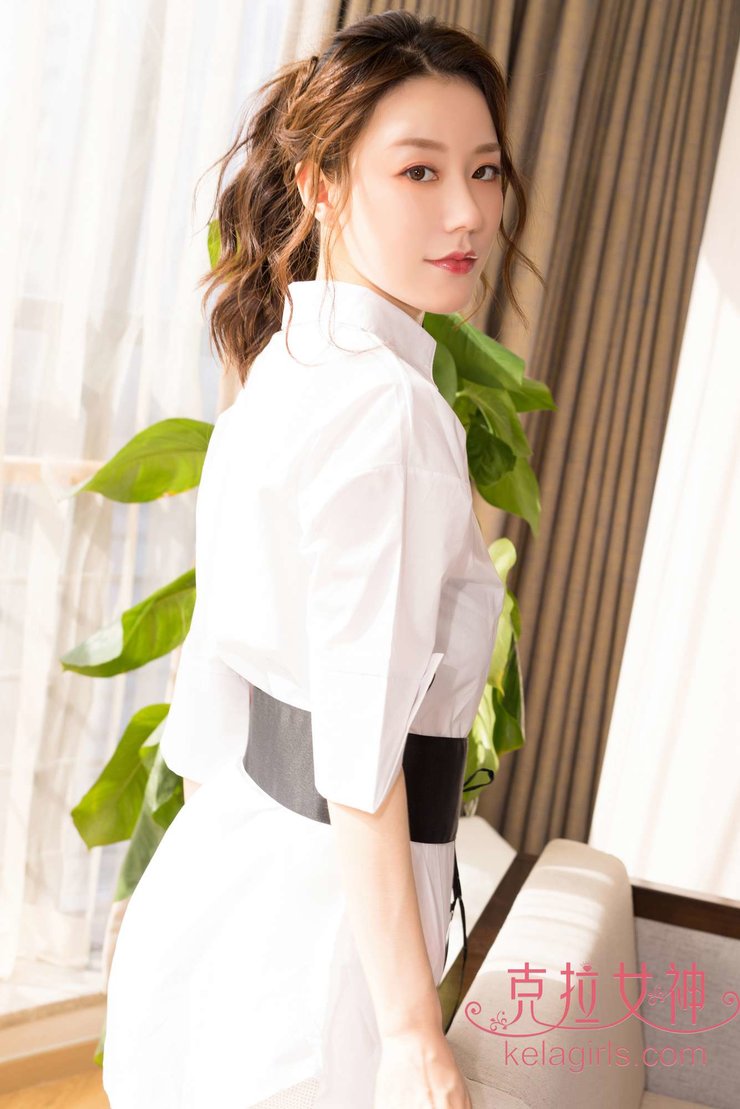 长腿美女教师摄影写真 只能用“完美”来形容!