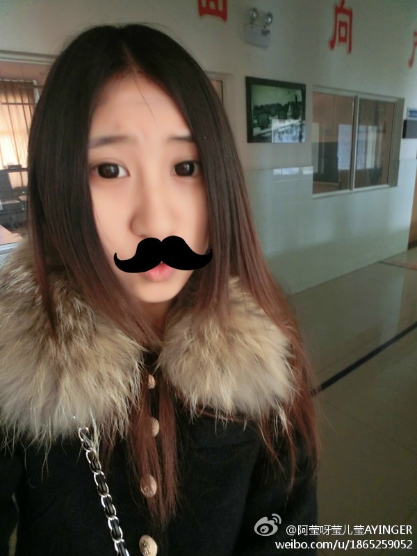 台湾双胞胎小美女近照