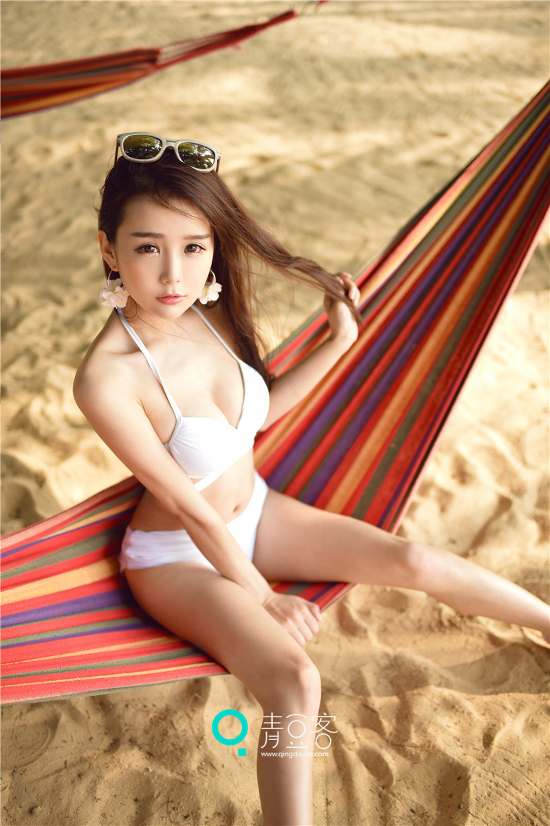高挑模特小九Vin比基尼写真 丰满身材好诱人