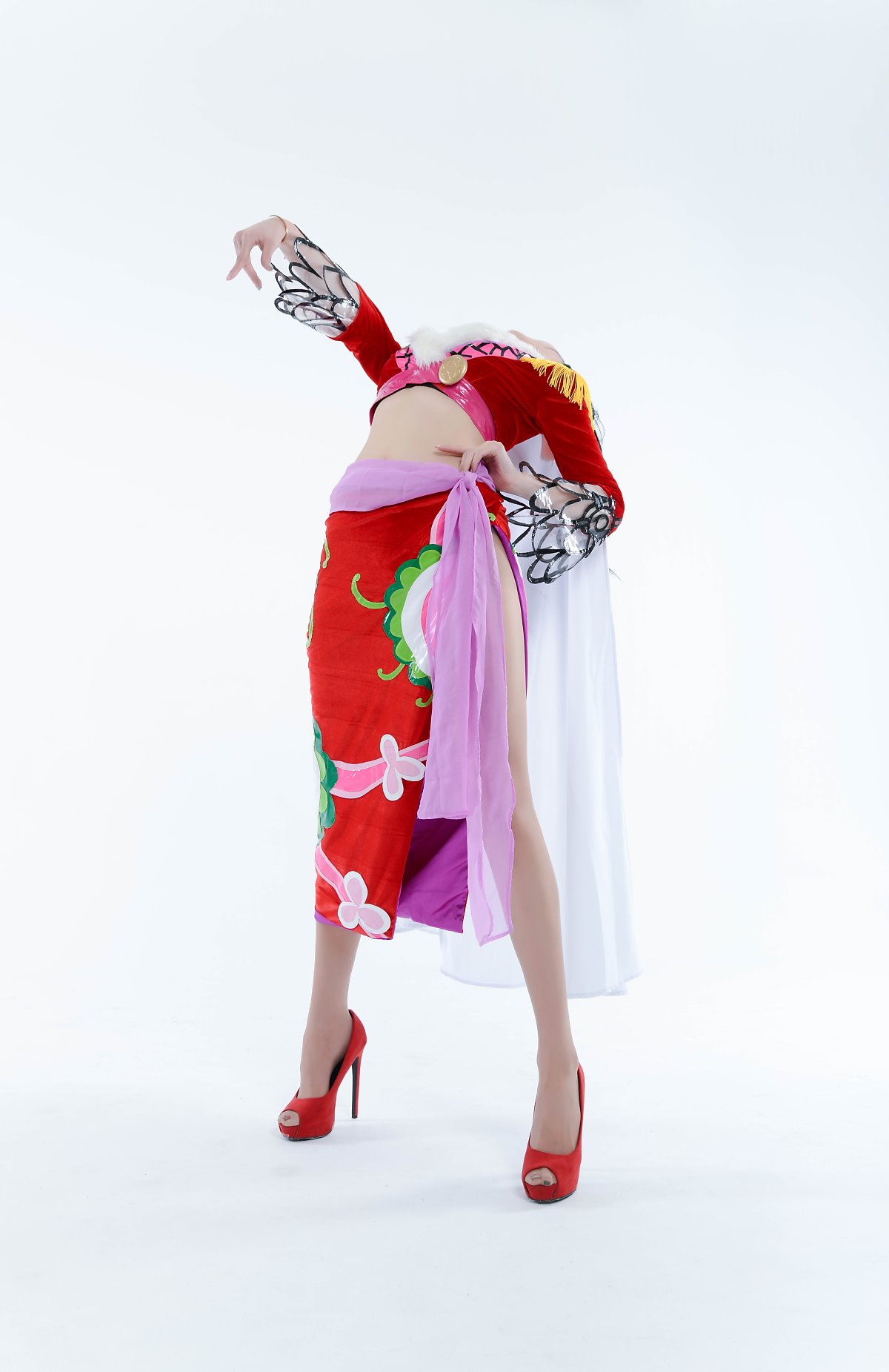 《海贼王》女帝波雅·汉库克性感巨乳美腿美女Cosplay