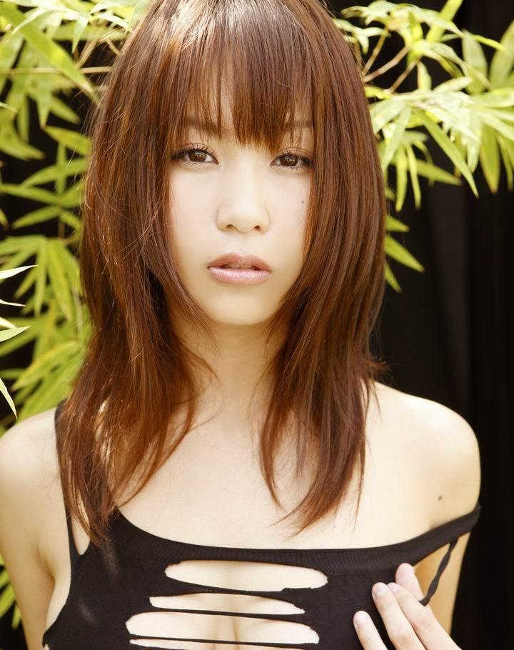 日本正妹西田麻衣性感写真图片